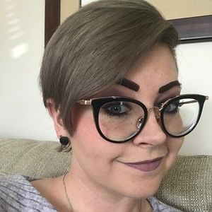 Meet your Posher, Joanna